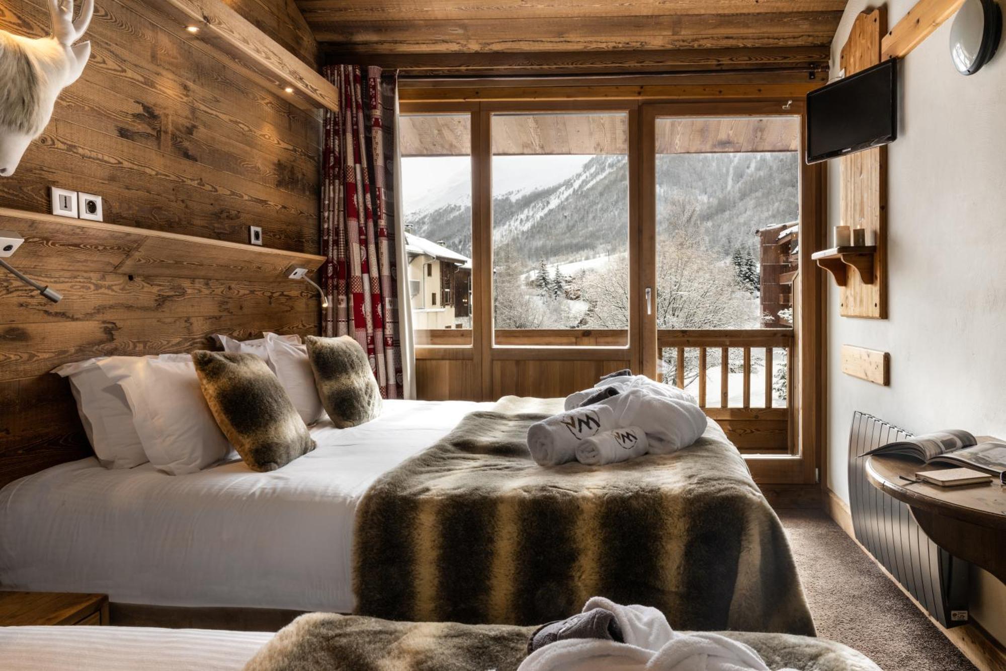 Hotel Ski Lodge - Village Montana Val-dʼIsère Dış mekan fotoğraf